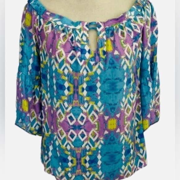NWOT ❤️SALE❤️ 100% Silk Alice & Trixie/Stitch Fix Top. GORGEOUS COLORS! - Picture 3 of 16